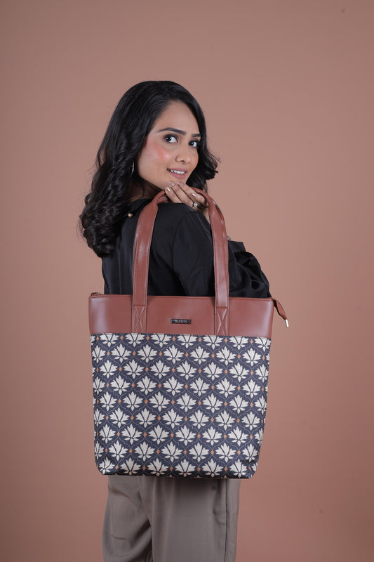 RUBIK Bidri Kaiser Print Everyday Shoulder Bag